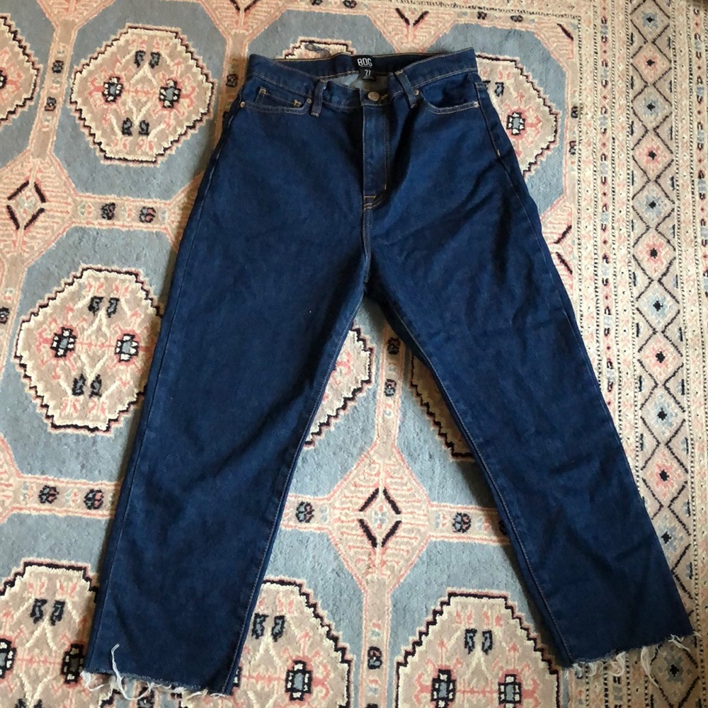 Urban Outfitters BDG cropped Mom jeans frayed ends